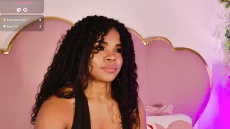Nahiarareina porn cam - 24-May-2026
