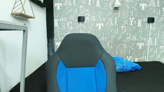 lindsey8 stream 12-Jul-25
