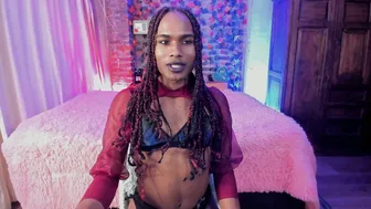 Thegoldenbitch ebony 13-Jul-2025