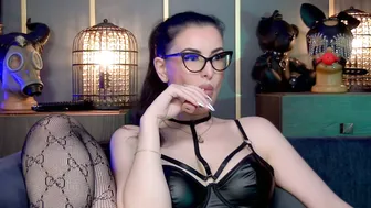 mistresskellykent porn chat video 05/26/2026