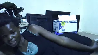 Cute_aliyah ebony camvideo