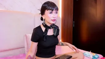 melanyharris posing on webcam (05/26/2026)