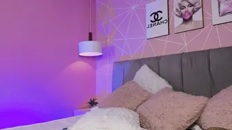 Camil_rayne interactivetoy porn sex chat