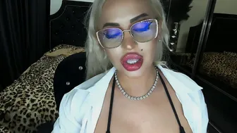 lovelyblondyxxx kinky video chat porn