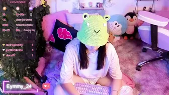 eymmy_24 27-May-2026 smalltits