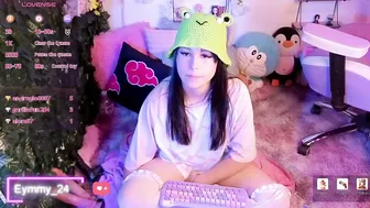 eymmy_24 27-May-2026 smalltits