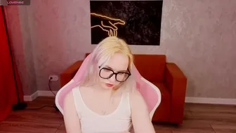 Sara_moorre 18 porn cam chat