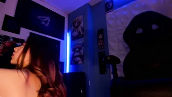 Emmilyclark porn chat 27-May-2026