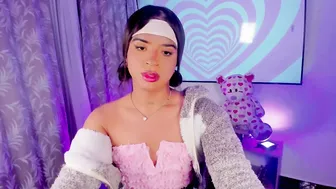 nikolle_sweeethott lovense cam girl