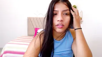 Zara_cute18 amateur webcam video 05-28-2026