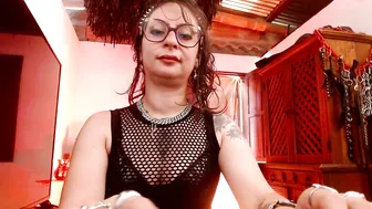 serena_xyz femdom cam sex