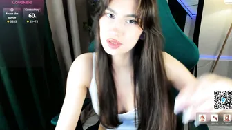Luna_mee posing on webcam 29-May-26