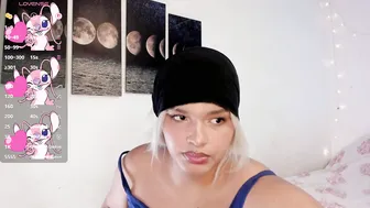 chloe_kisses recorded nude video 999409