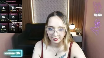 liaroberts1 05/29/2026 nude on cam